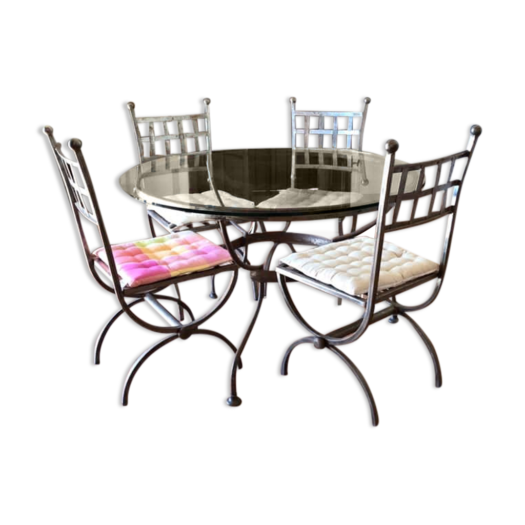 Vends table en fer forgé cerrusé et plateau de verre et ses 6 chaises