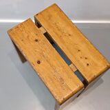 Tabouret pour les appartements "les Arcs"  de Charlotte Perriand