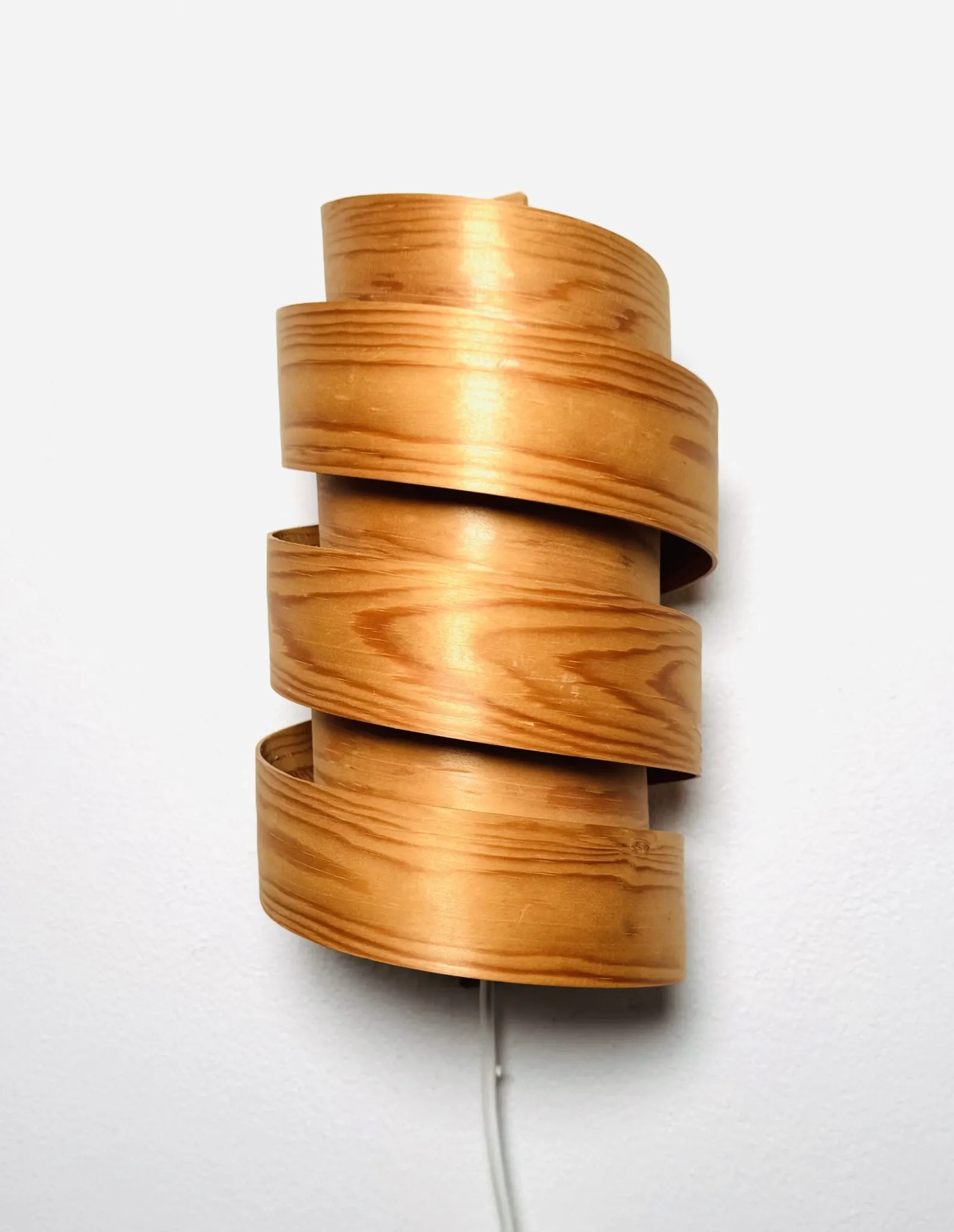 Pine Veneer Curved Wall Lamp By Unknown Designer, Sweden 1970S