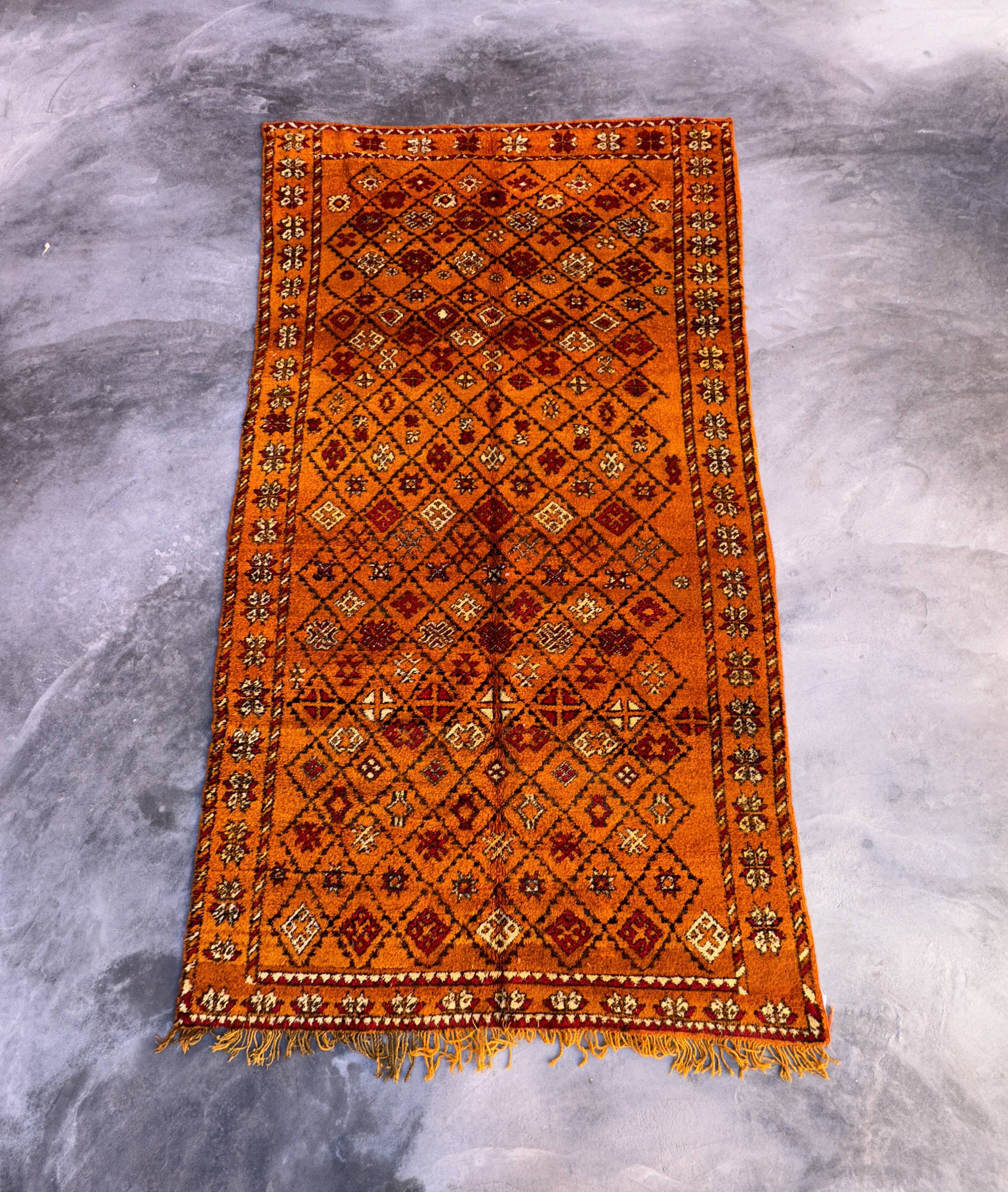 Moroccan rug Zayan orange - 288 x 153 cm