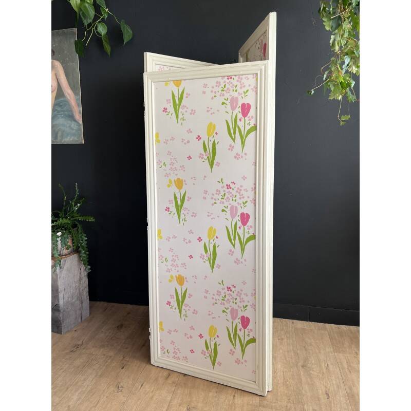 Antique screen