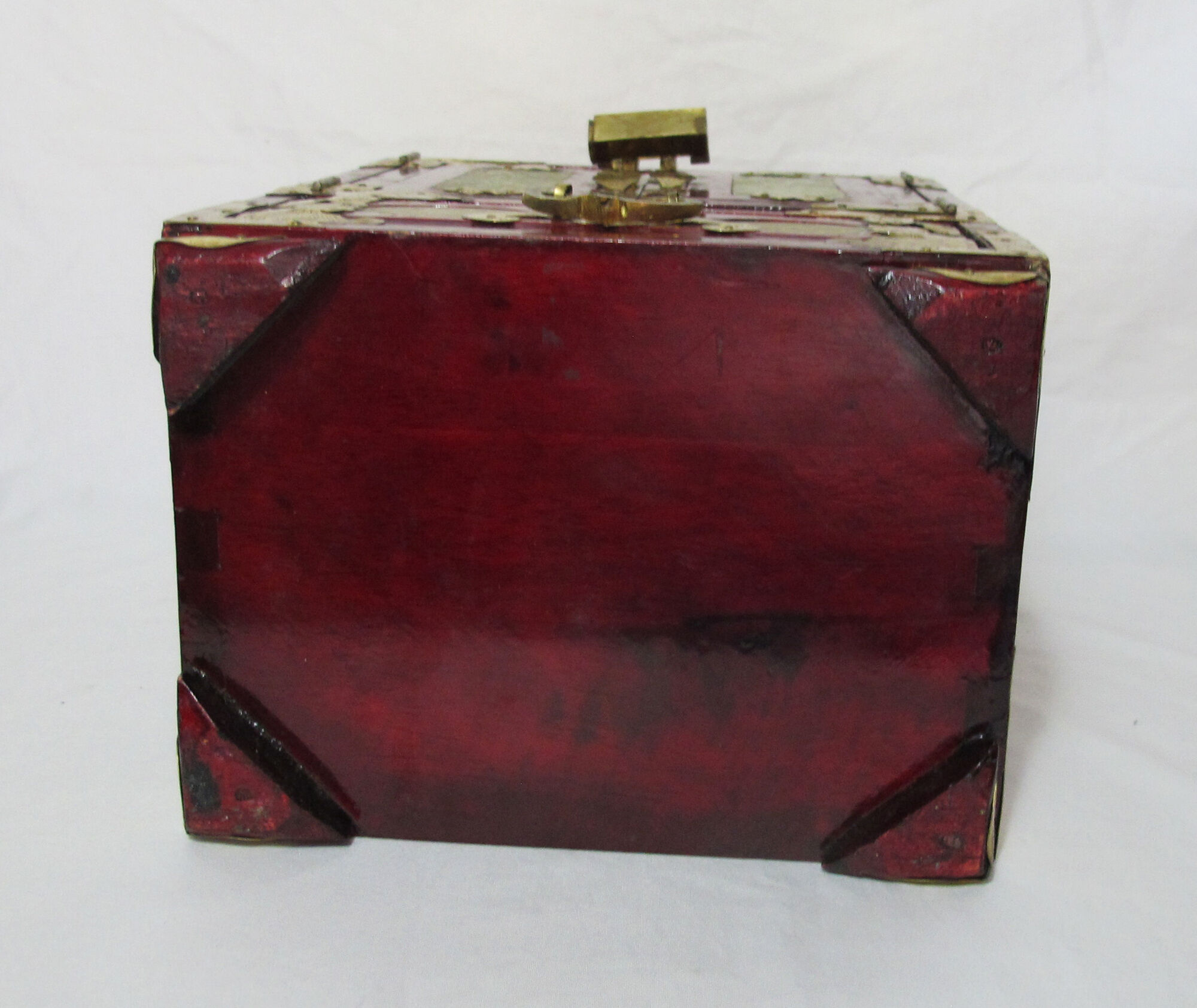 Wooden jewelry box adorned with Chinese jade plates