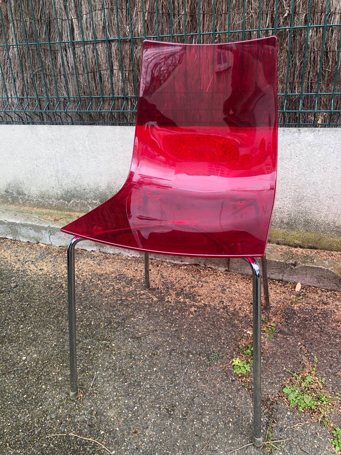 Pair of Foschia Plexiglas red designer chairs