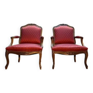 Paire de fauteuils cabriolets de style Louis XVI soie Rouge