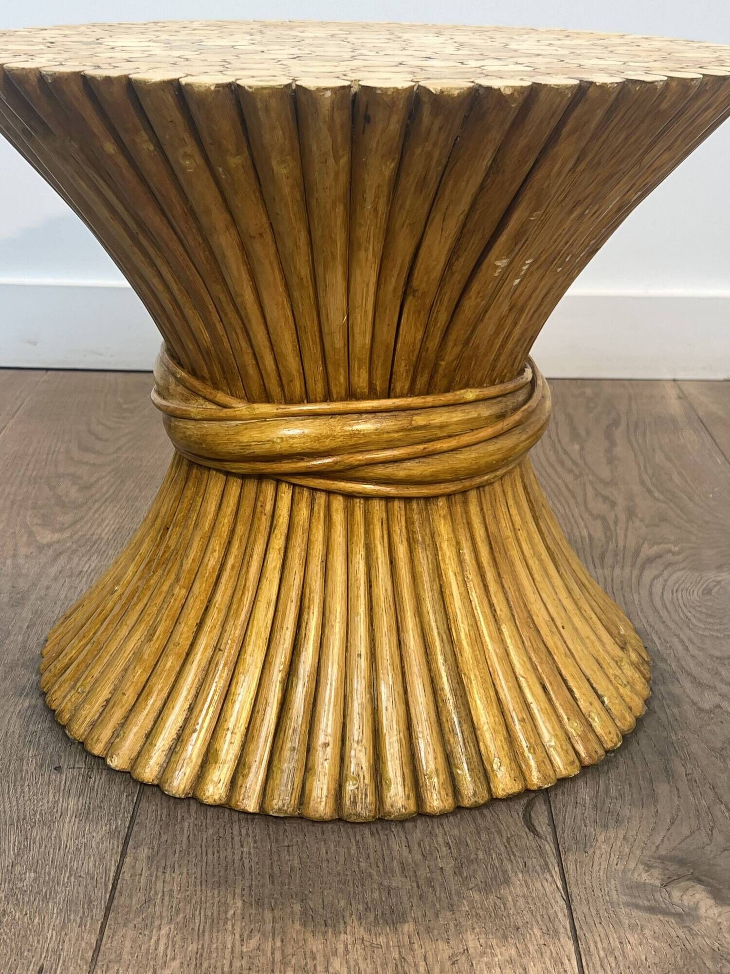 Wheat sheaf coffee table Elinor McGuire. American work. Circa 1970.