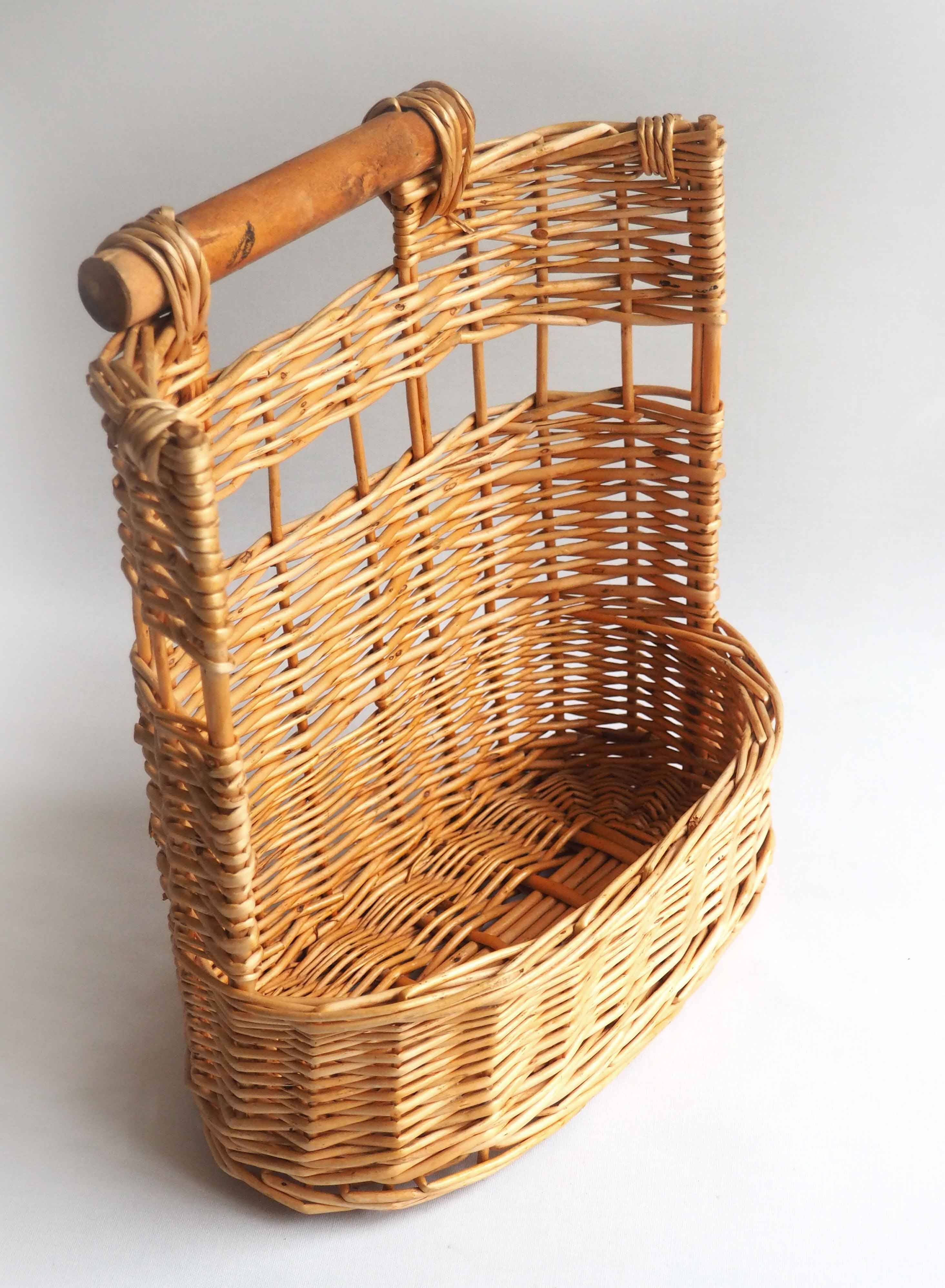 Hanging rattan shelf basket