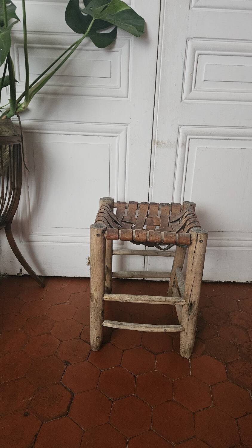 African leather and wood seat