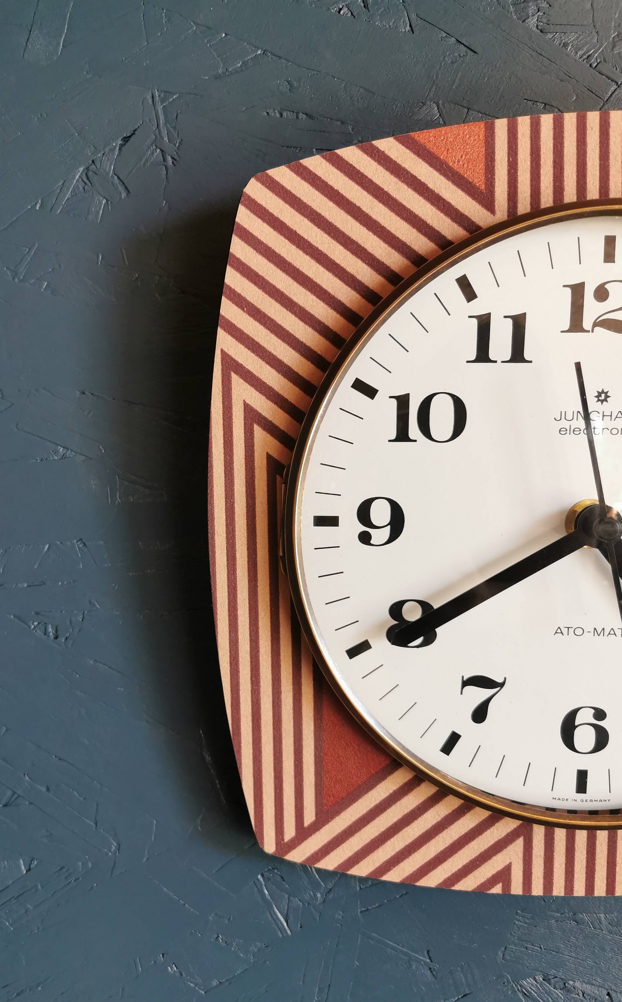 Silent rectangular vintage wall pendulum clock "Copper pink junghans"