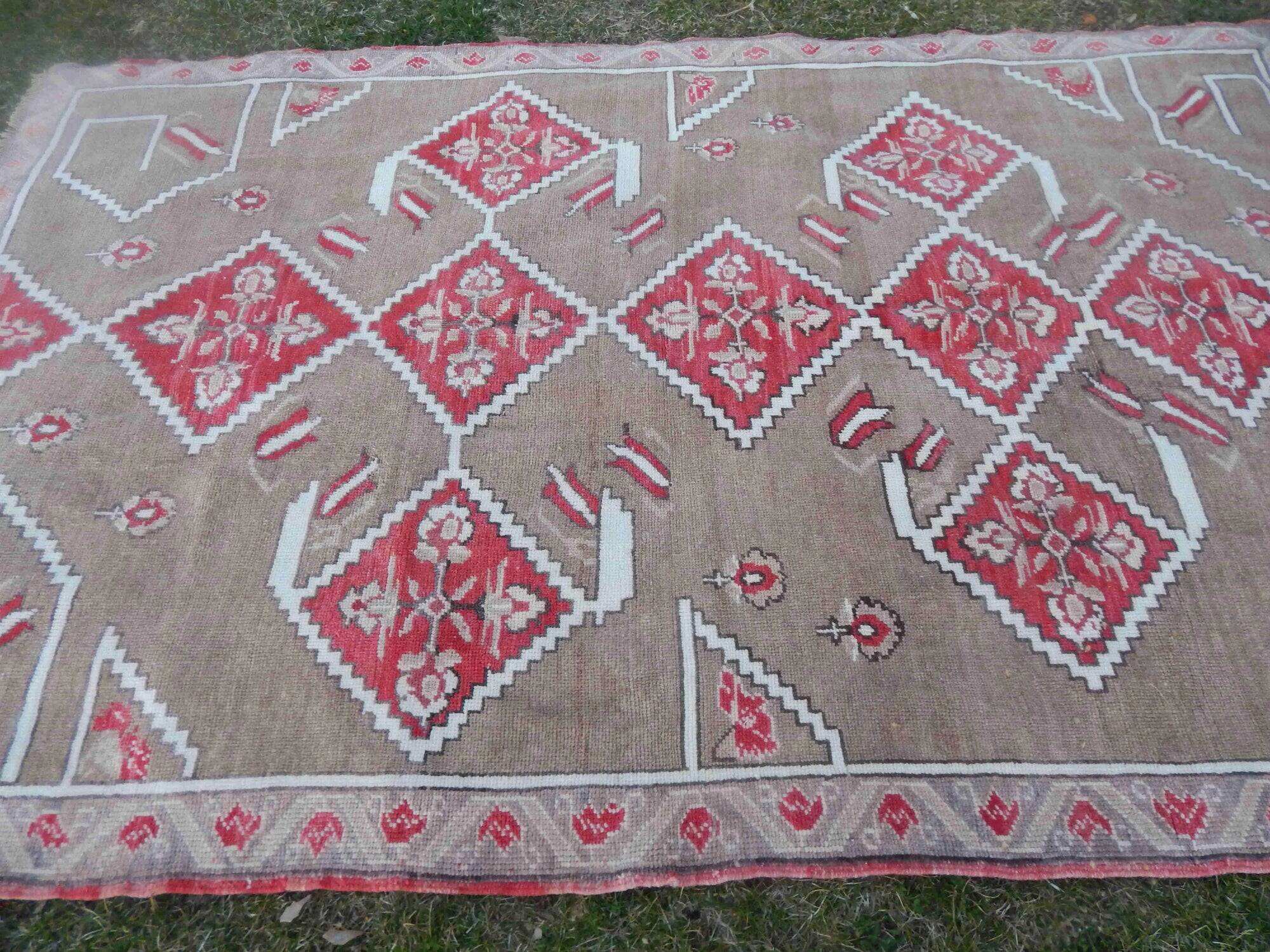 Vintage Turkish Oushak rug 154x243 cm