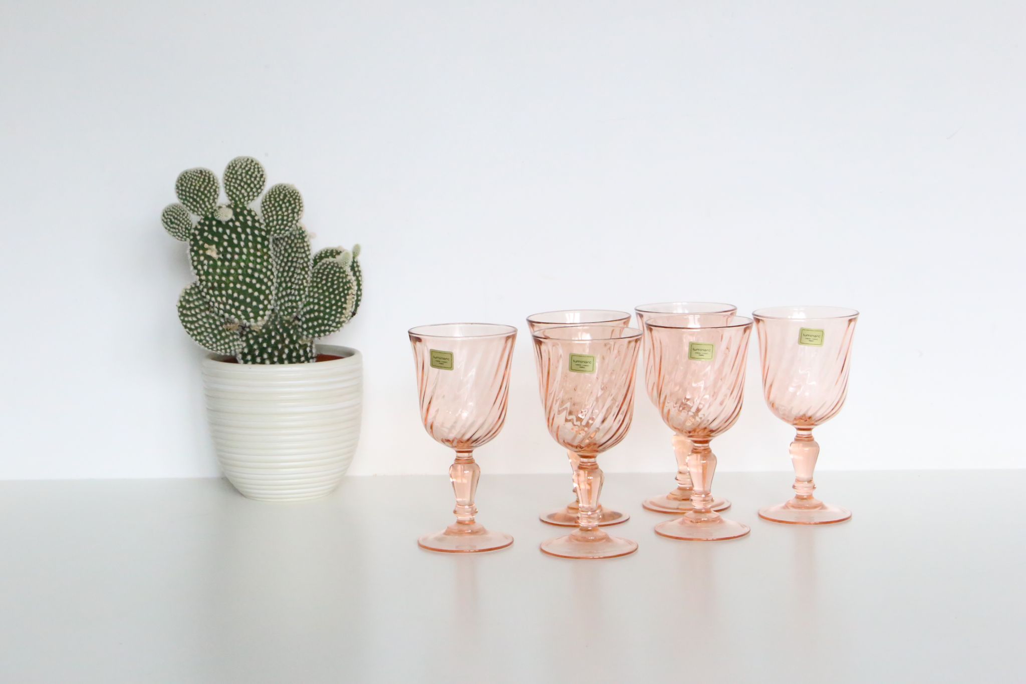 Set of 6 wine glasses in pink glass, Rosaline, by Arcoroc