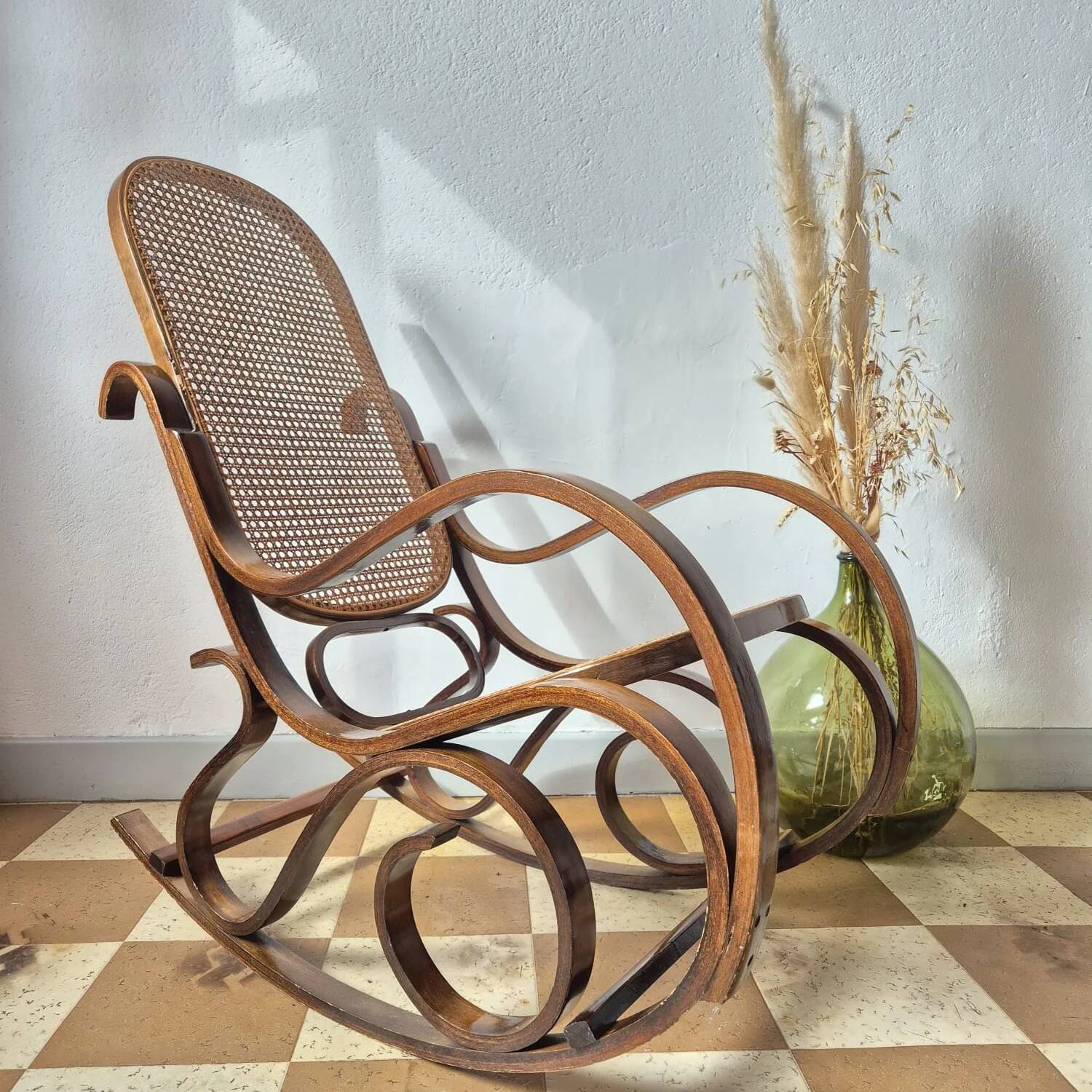 Rocking chair