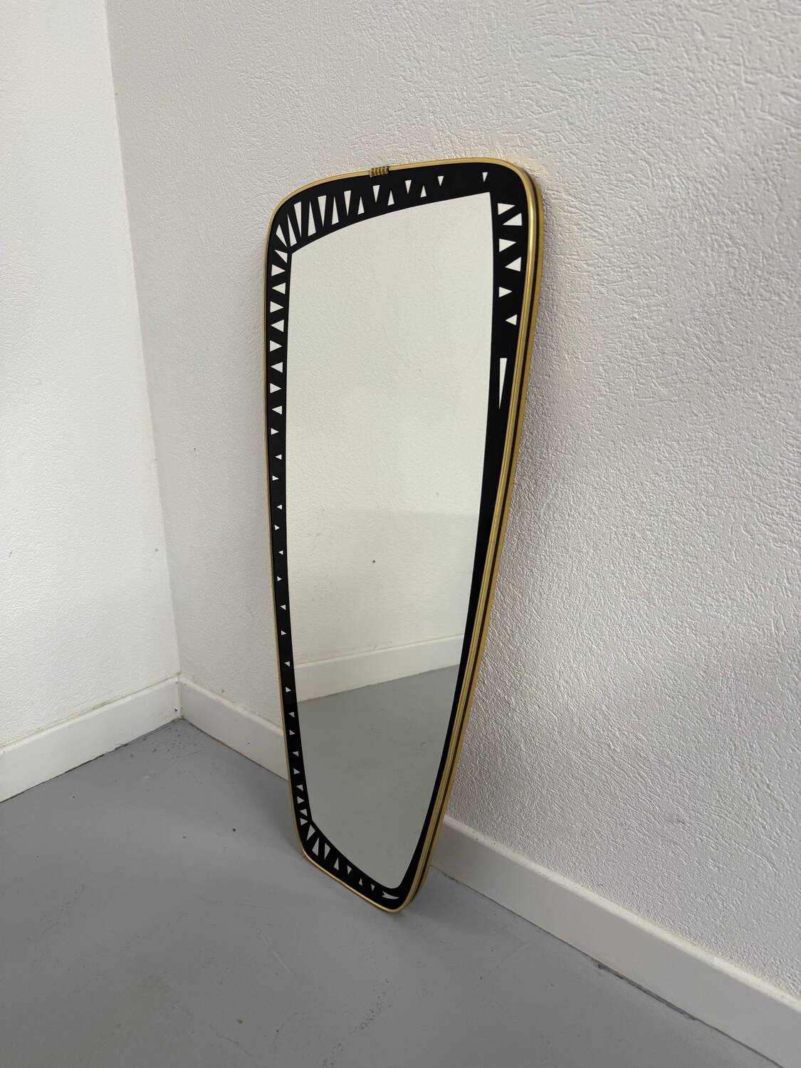 Antique asymmetrical mirror, Italian design by Dorian Tacchini, 1960s