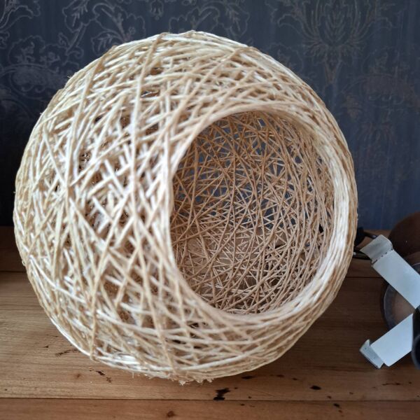 Paire de lampes bois et osier 70/80's