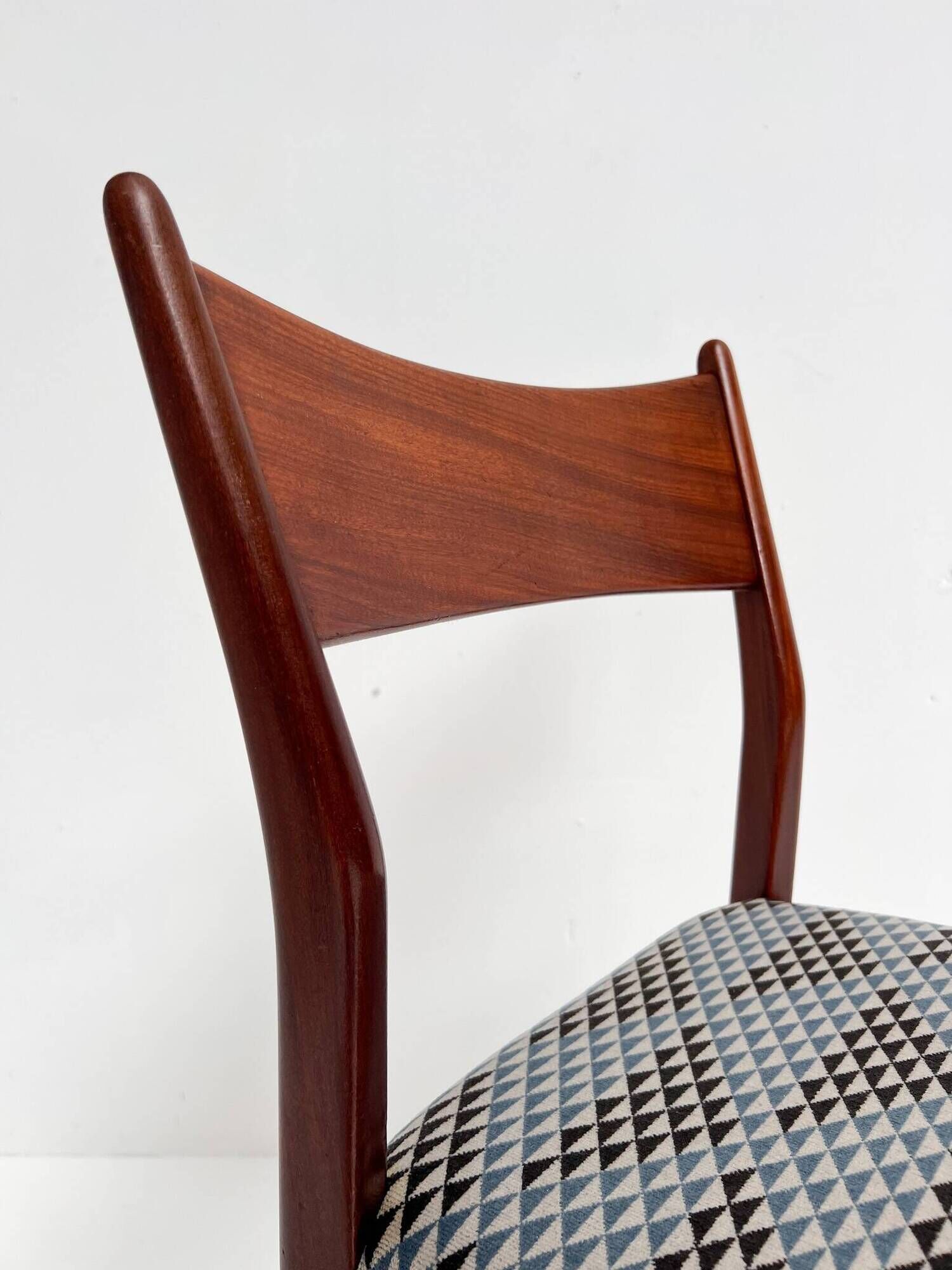 Ensemble de 4 chaises SA10 par Cees Braakman pour Pastoe, années 1960.