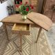 Table ronde pliante en noyer
