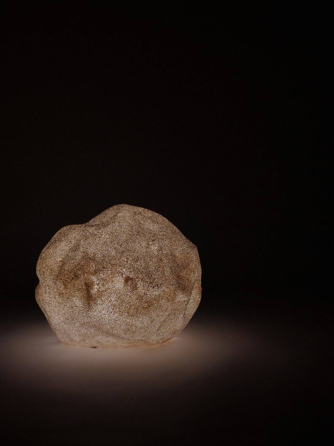 Moon Rock lamp vintage mid-century by Leola Lighting