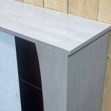 Showcase with sliding doors in painted wood