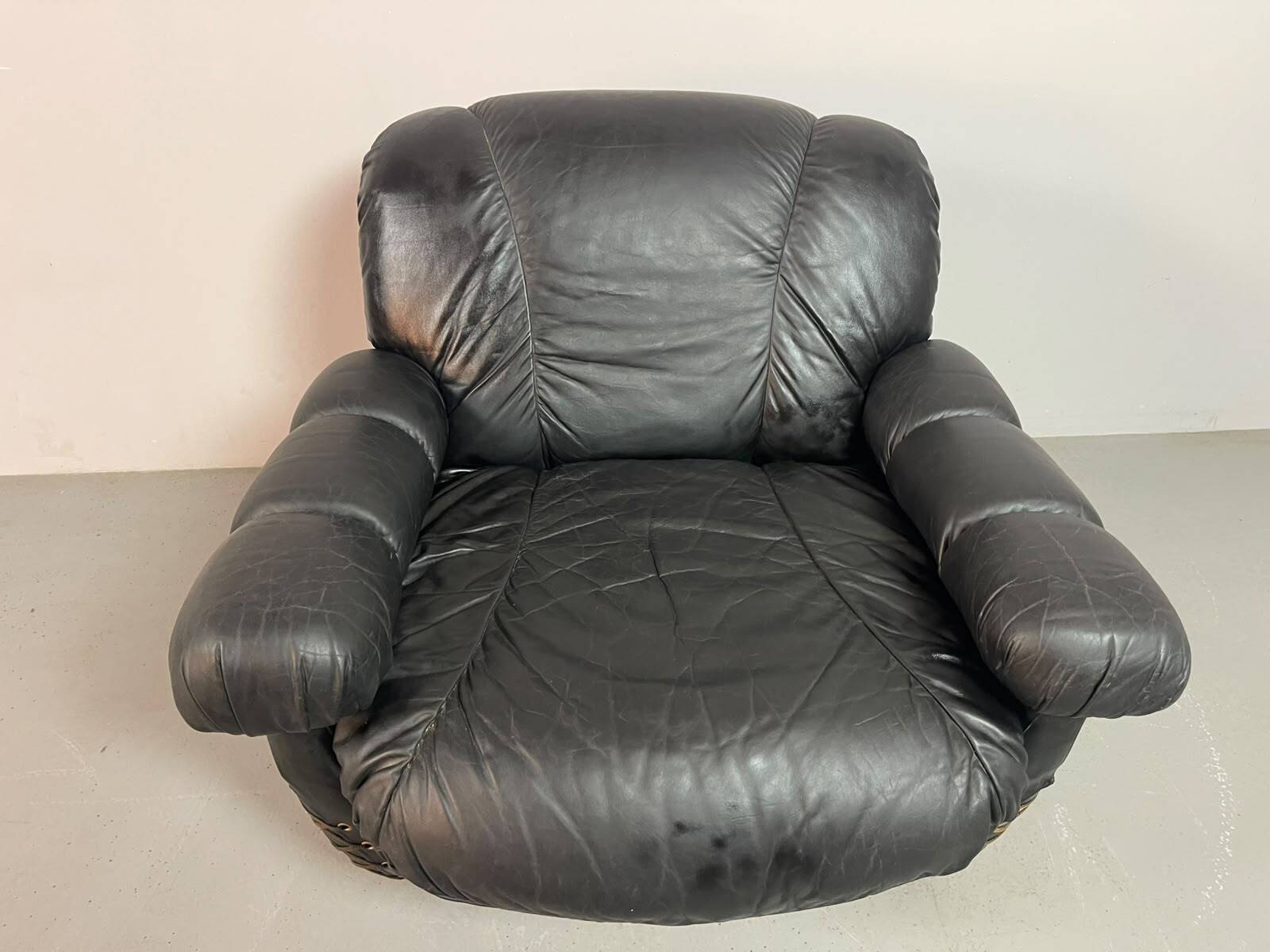 Large Set of Italian Space Age Black Leather Lounge Chairs with Brass