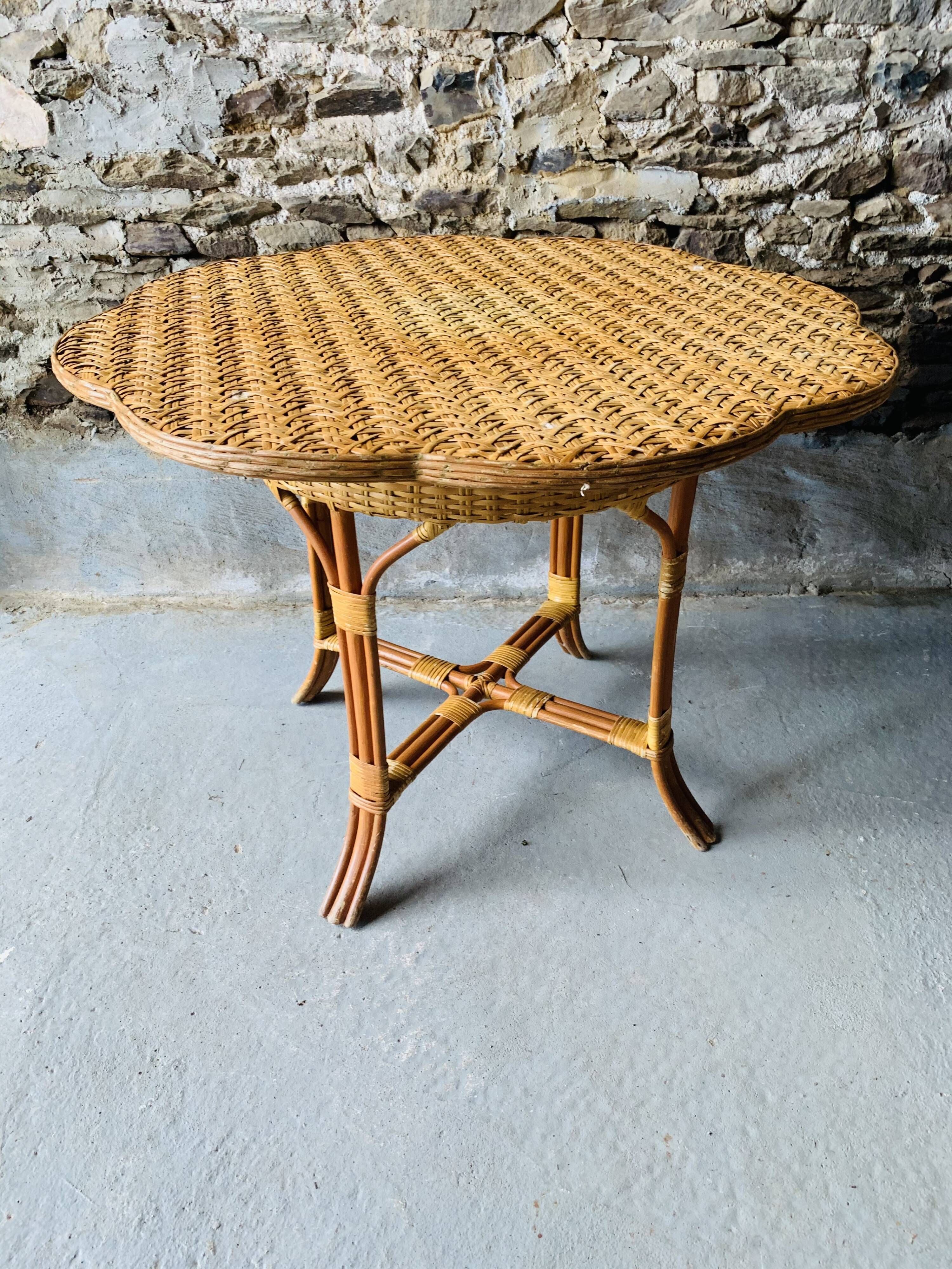 Rattan dining room: 1 table + 4 chairs