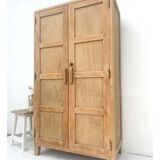 Armoire parisienne