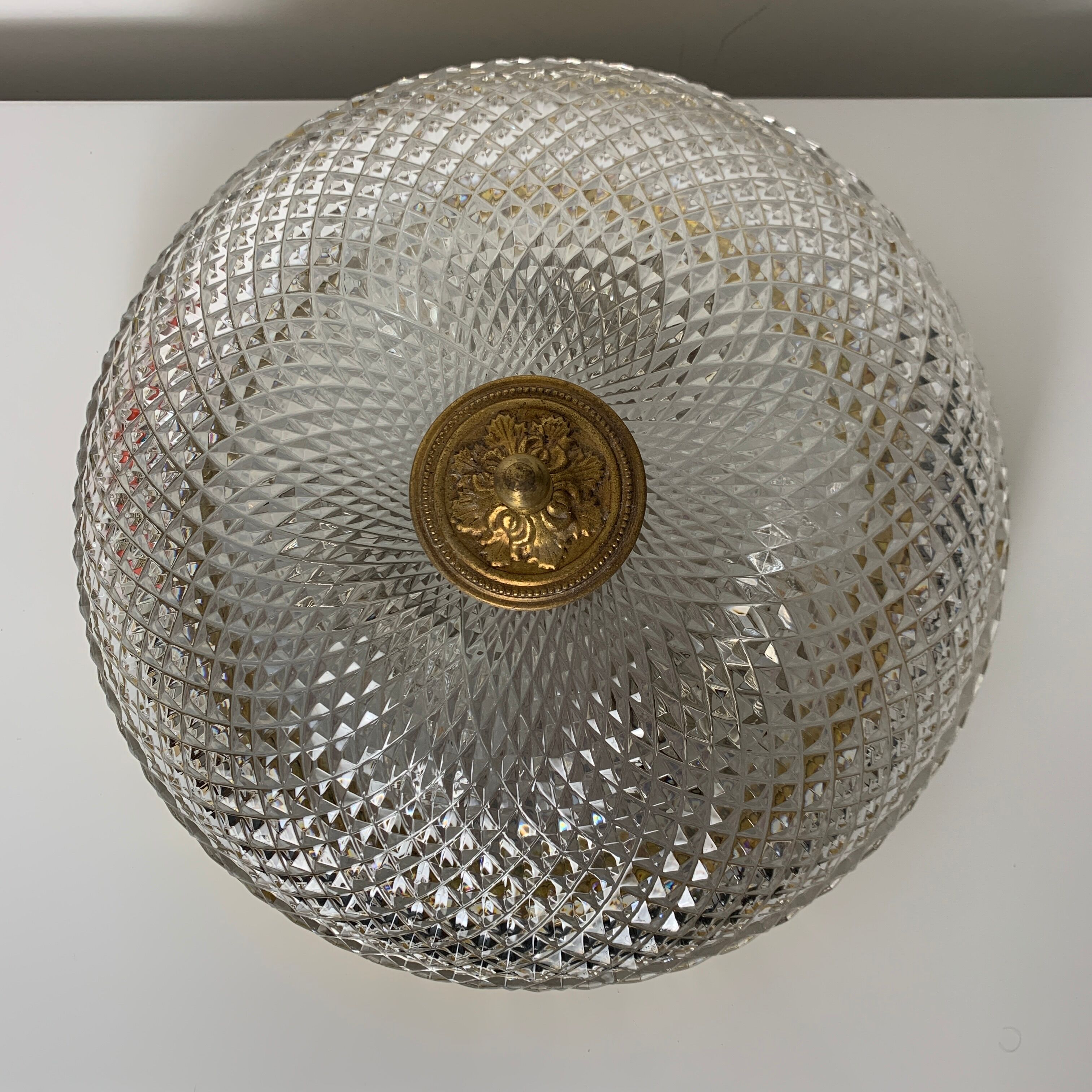 Ceiling lamp Metal gold globe glass decor