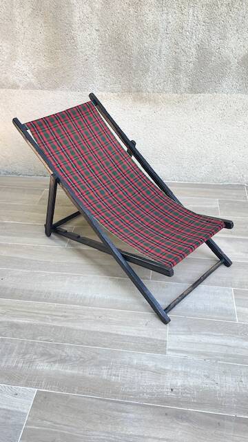Vintage folding deck chair