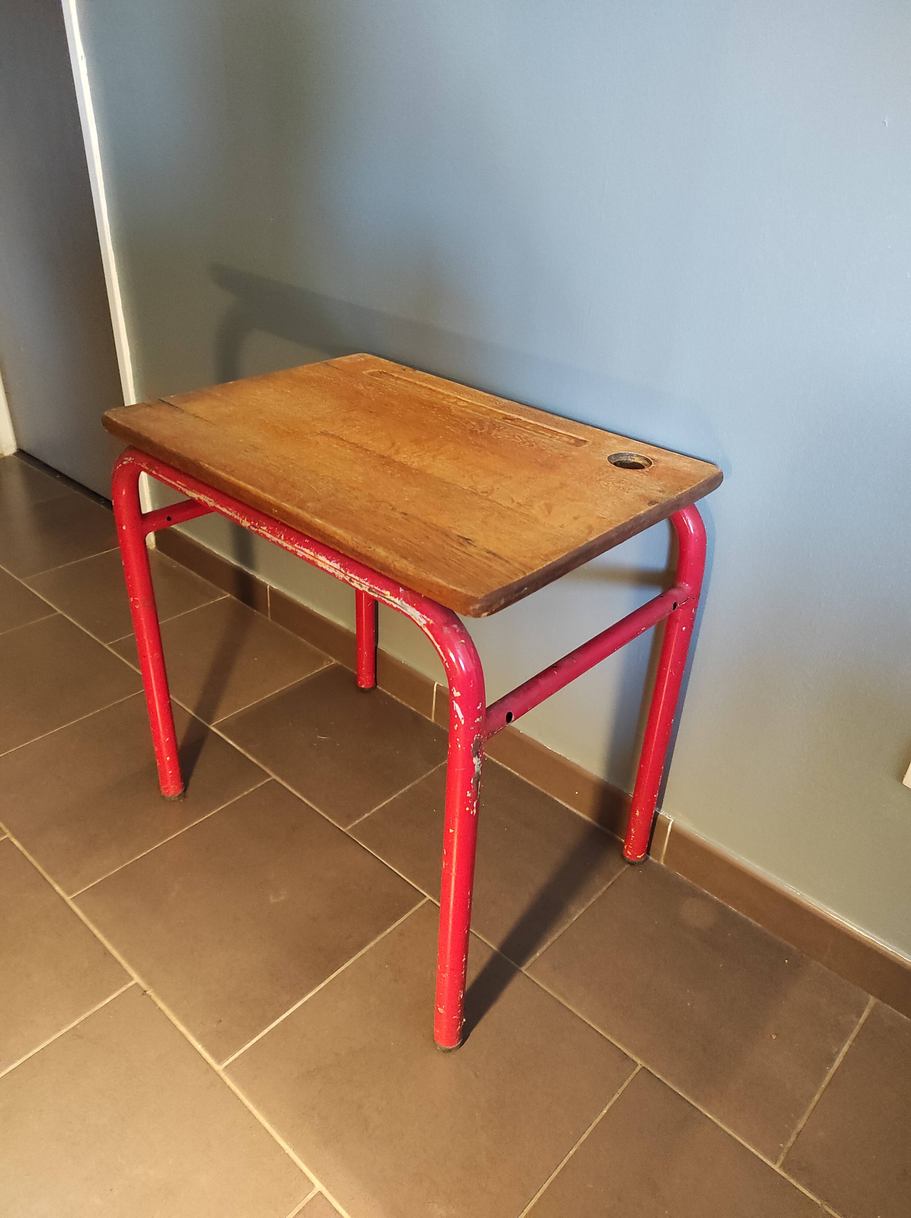 School desk in oak and red metal 1960