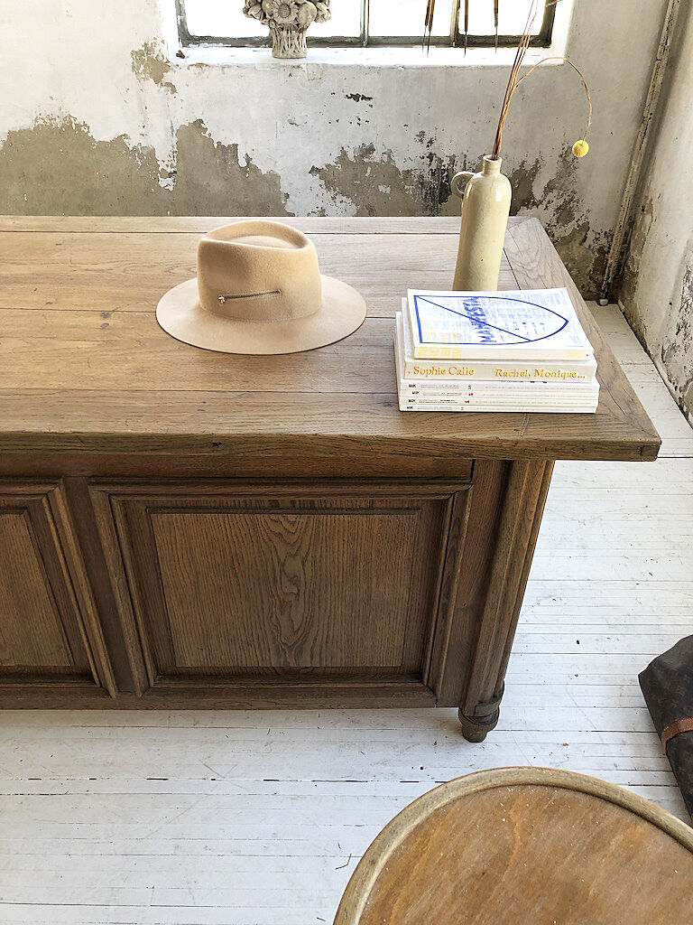 XL 19th Oak Counter