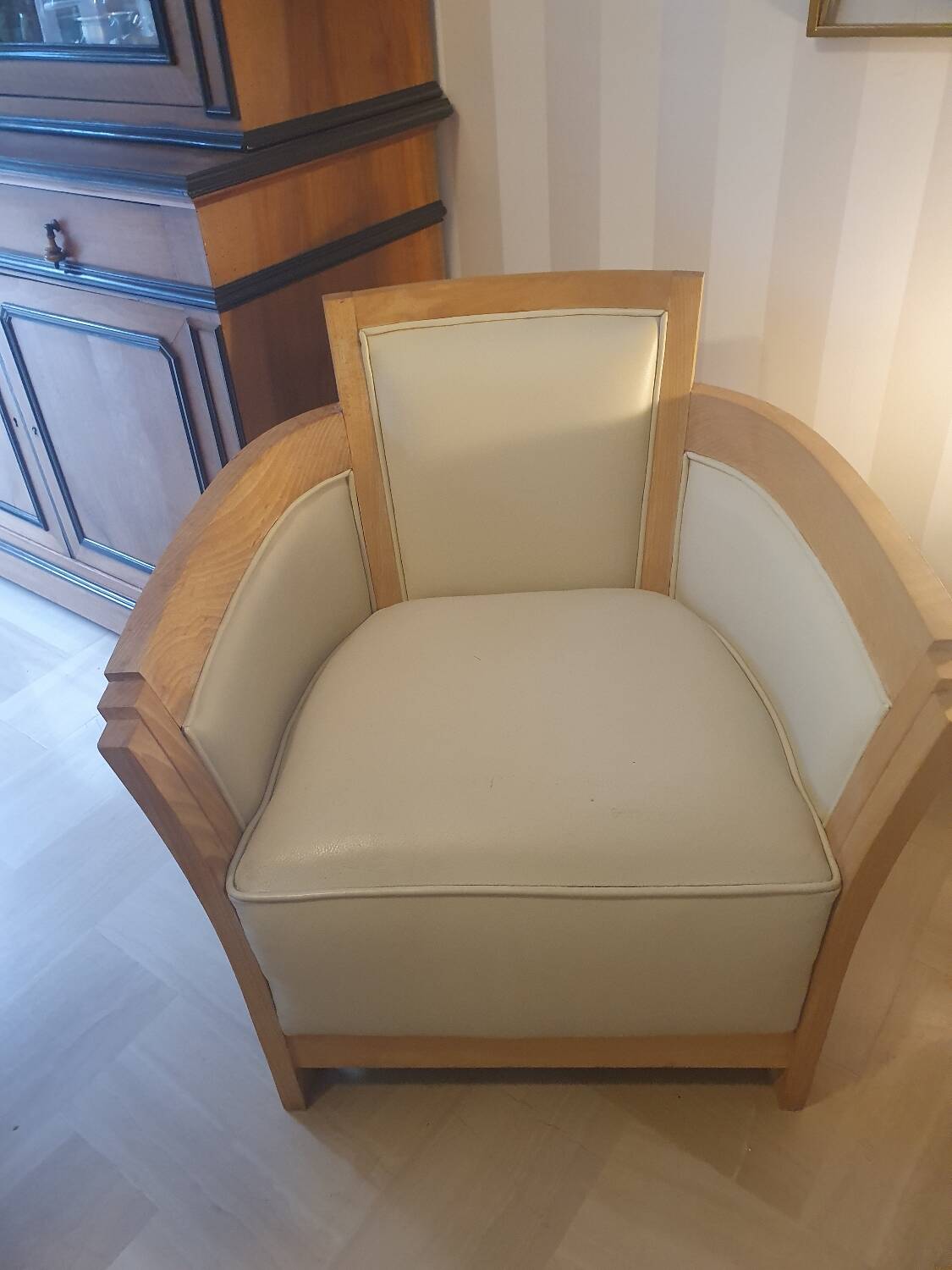 Très beau fauteuil  art  déco