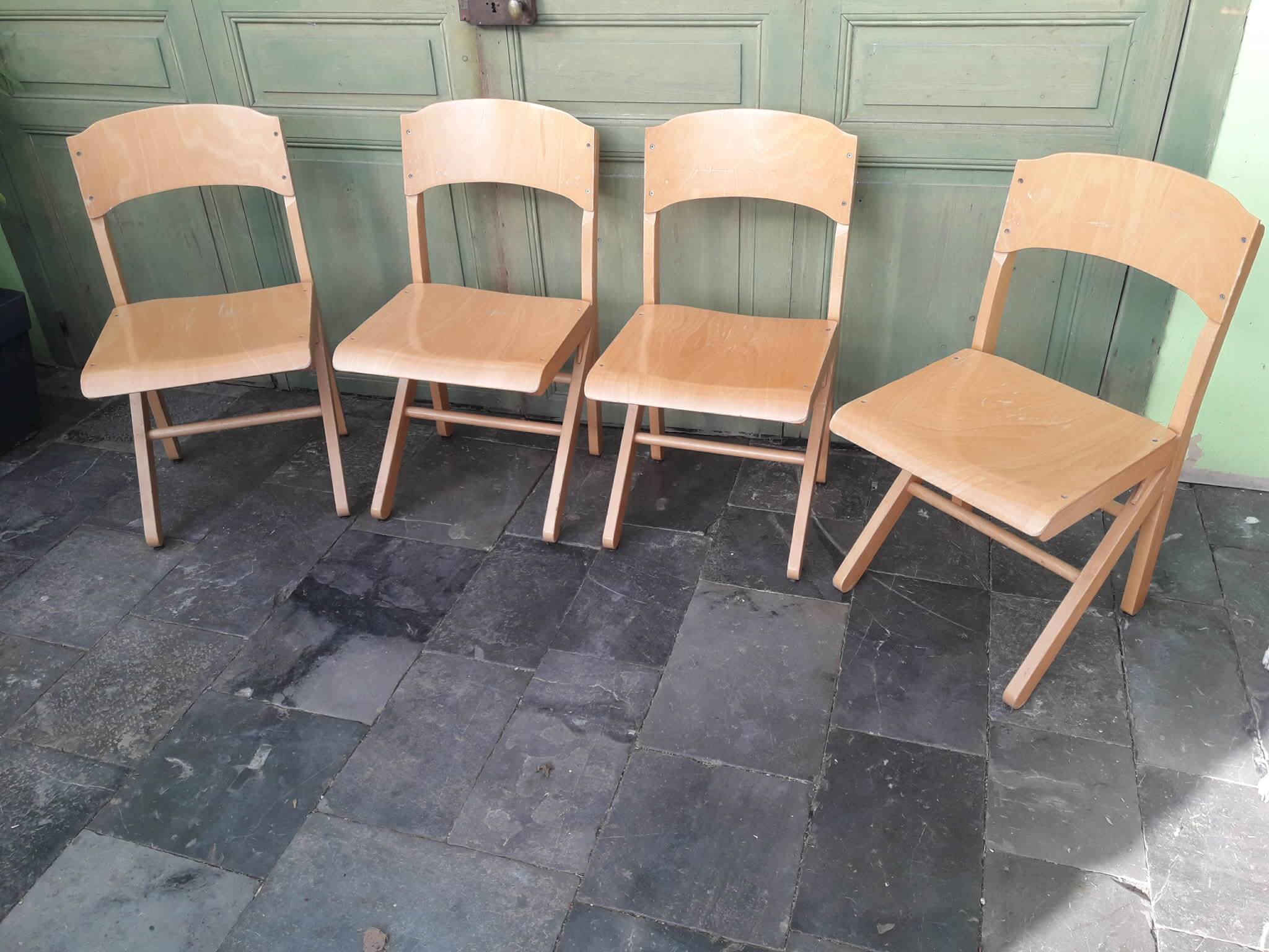 Set of 4 BAUMANN chairs, series K, late 80s to early 90s.