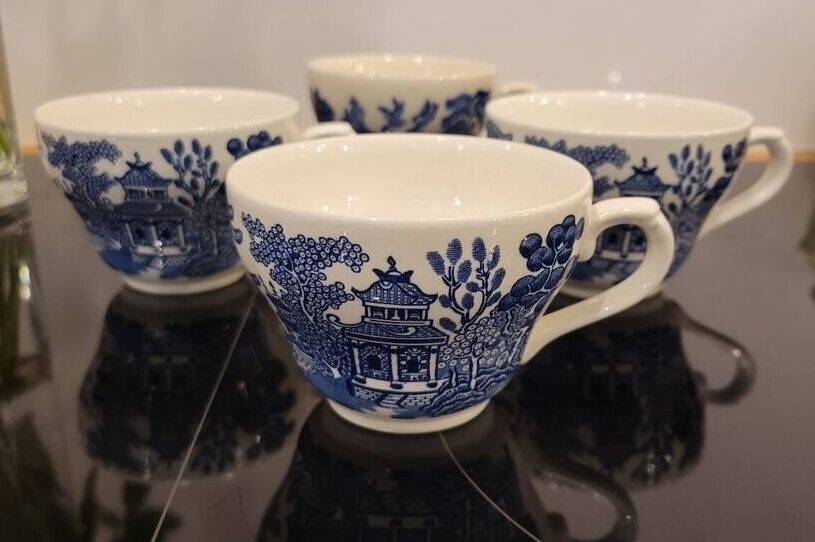 4 English porcelain cups