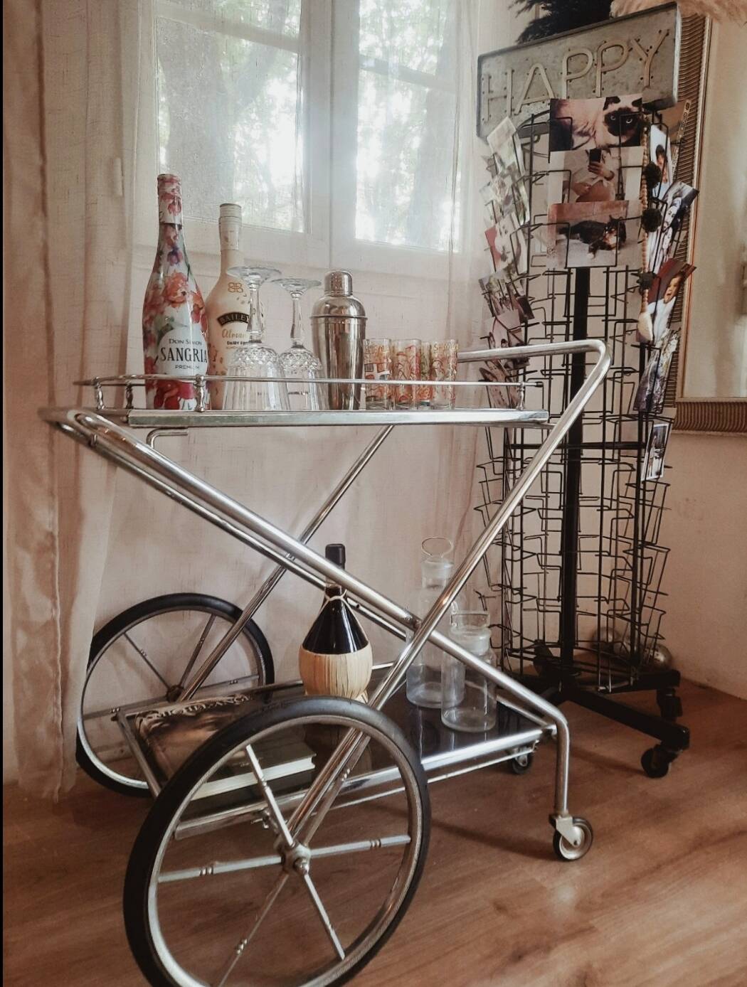 Chrome dessert table