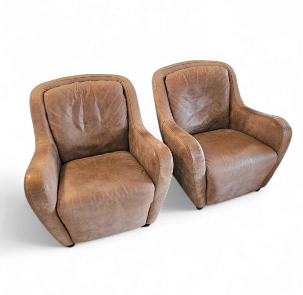 2 fauteuils en cuir marron édités par Natuzzi, années 1980