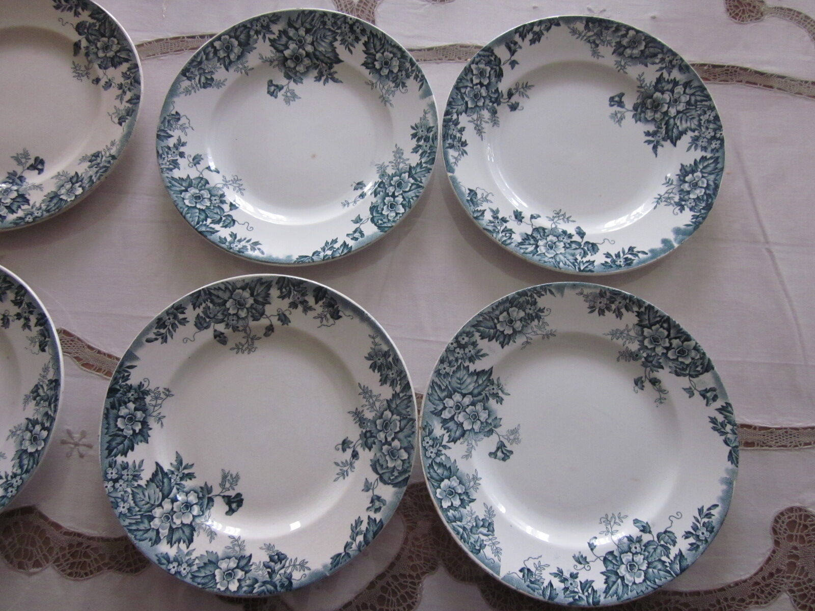 Set de 8 assiettes marie louise en faience de st Amand