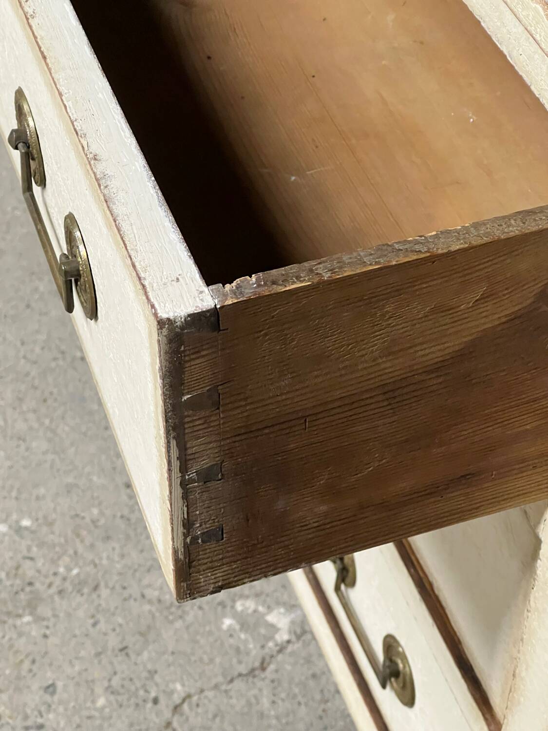 Commode de style Louis XVI