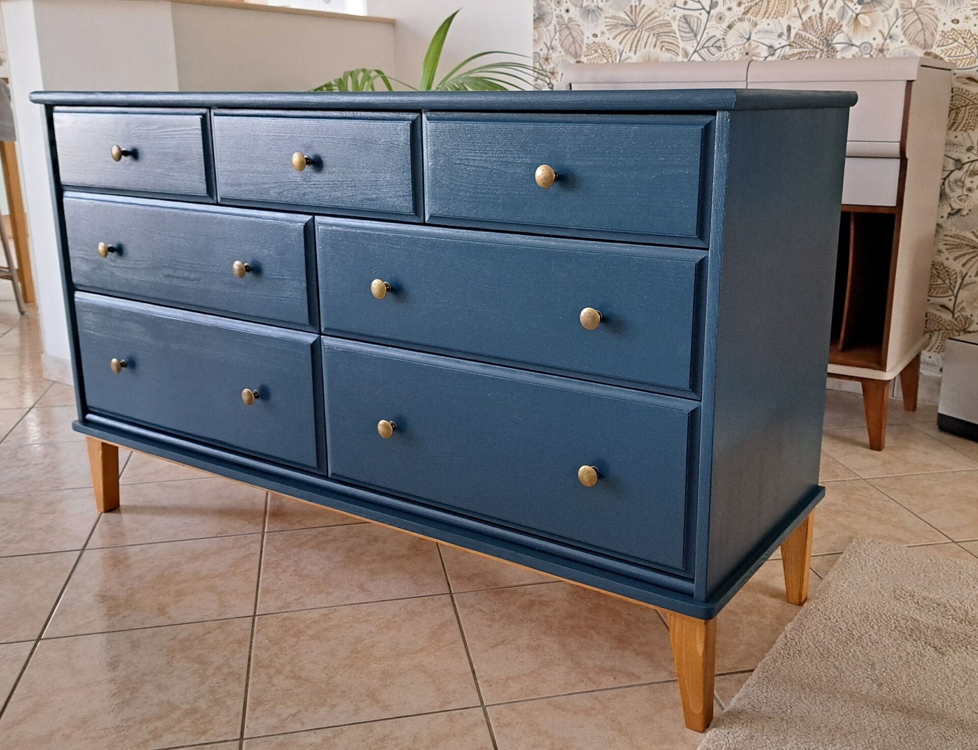 Large chest of drawers blue ganne