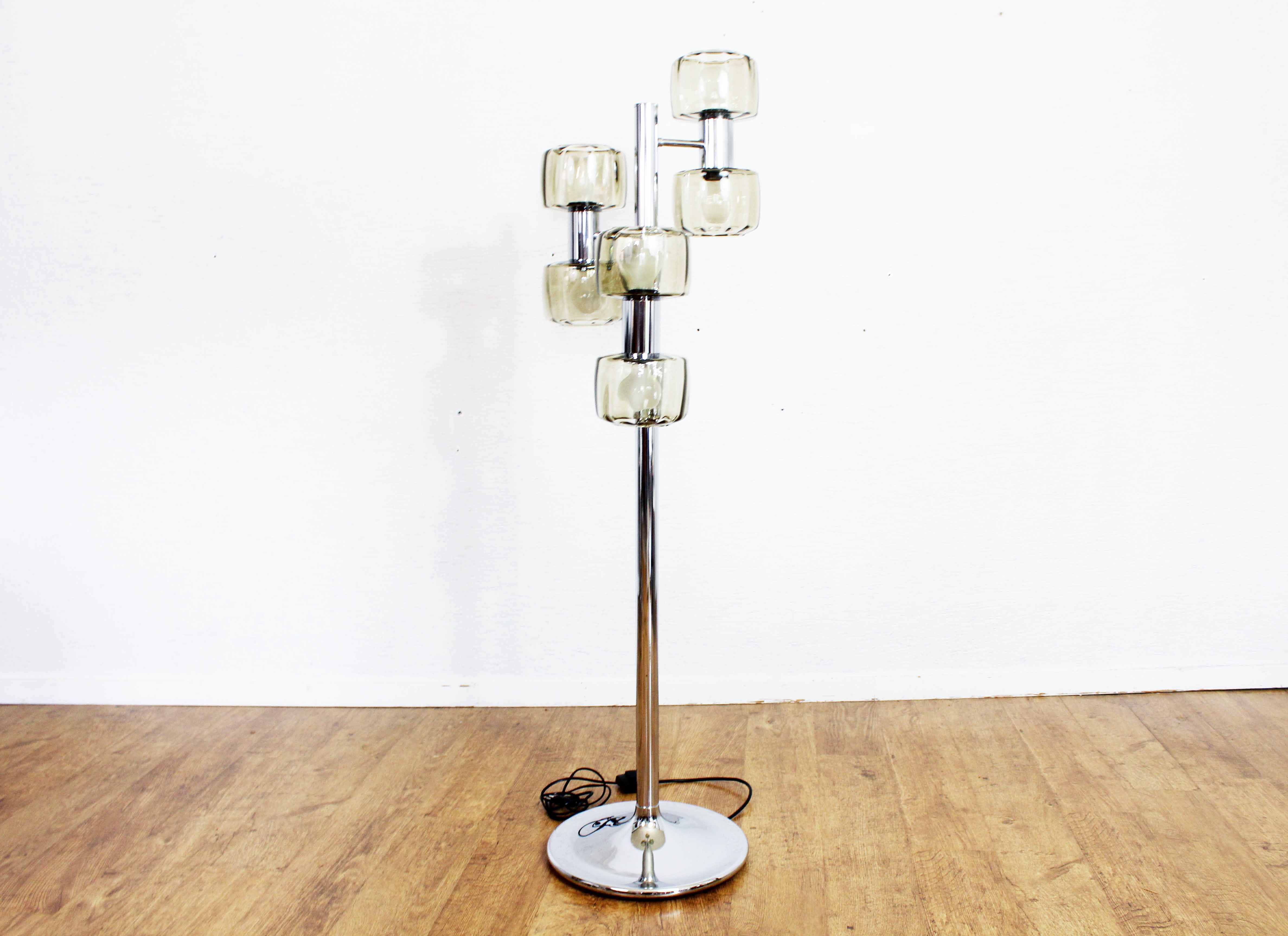 Lampadaire vintage en métal chromé et verre