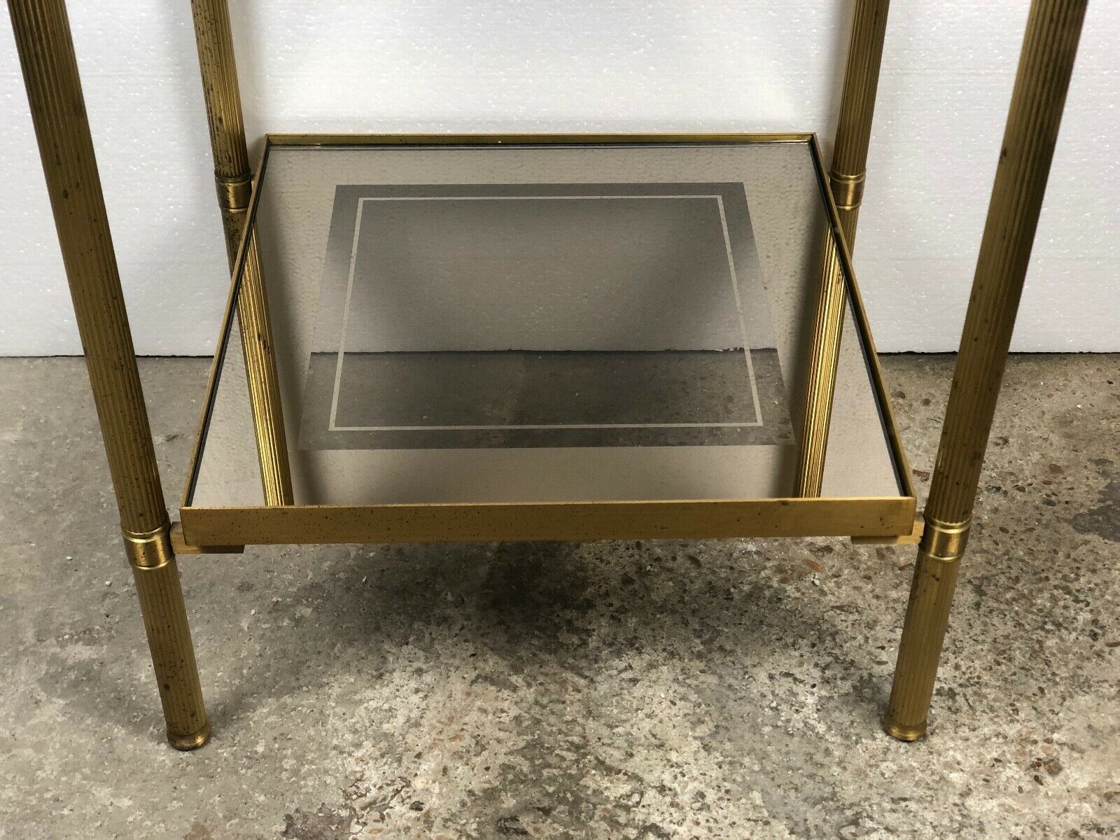 Bout de canapé table d'appoint vintage 70'S en verre et laiton