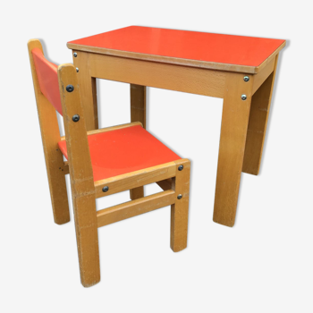 Bureau et chaise enfant école