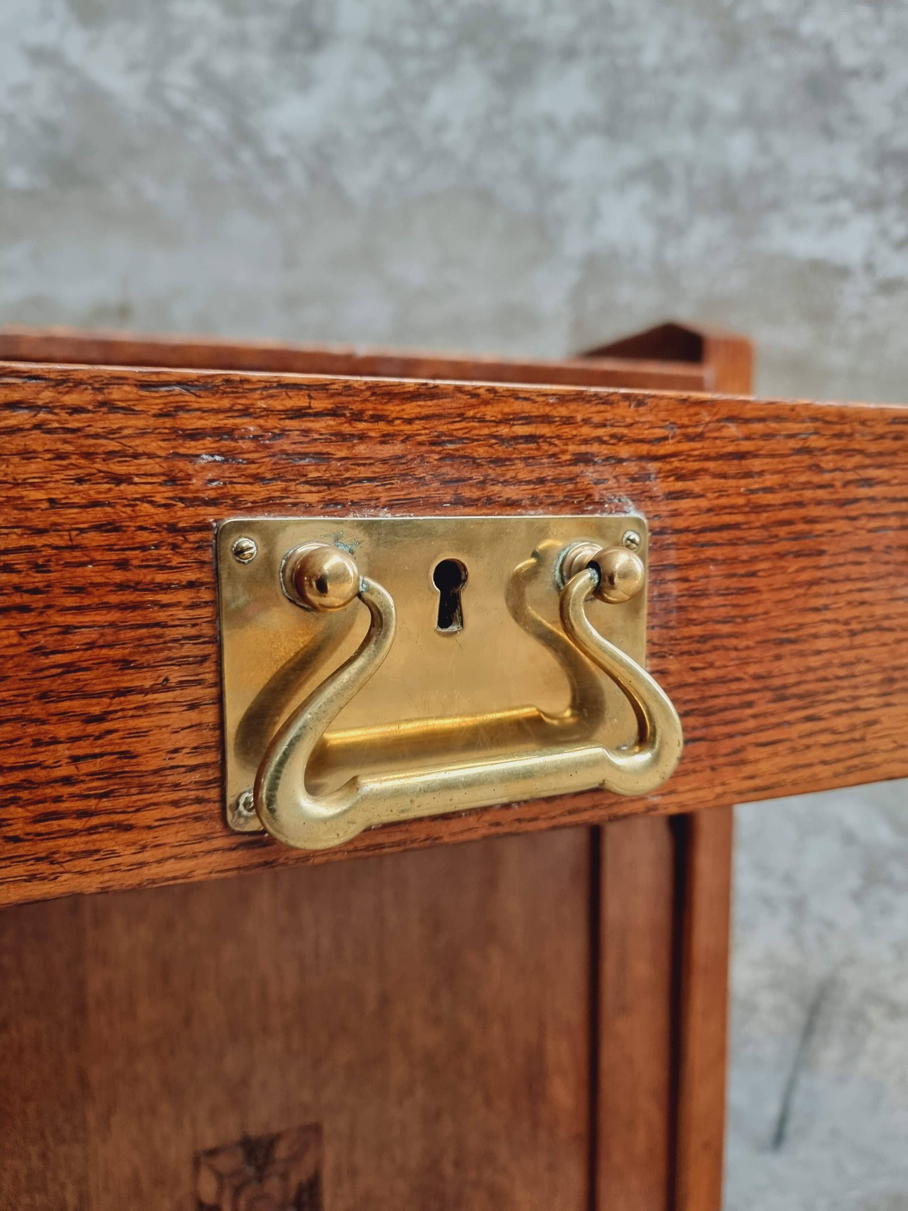 Antique sideboard chest of drawers Art Deco oak