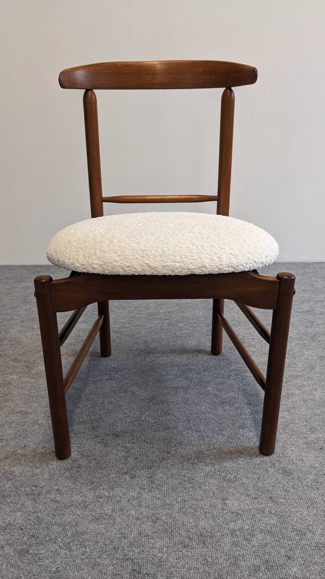 Set of 4 modernist chairs by Greta Magnusson Grossman, USA circa 1950