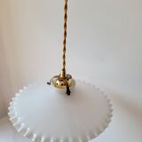 Serrated opaline suspension