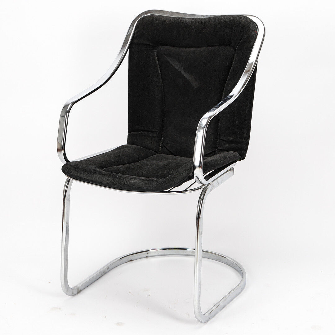 4 chaises en métal chrome, Cidue, Italie , 1980s.