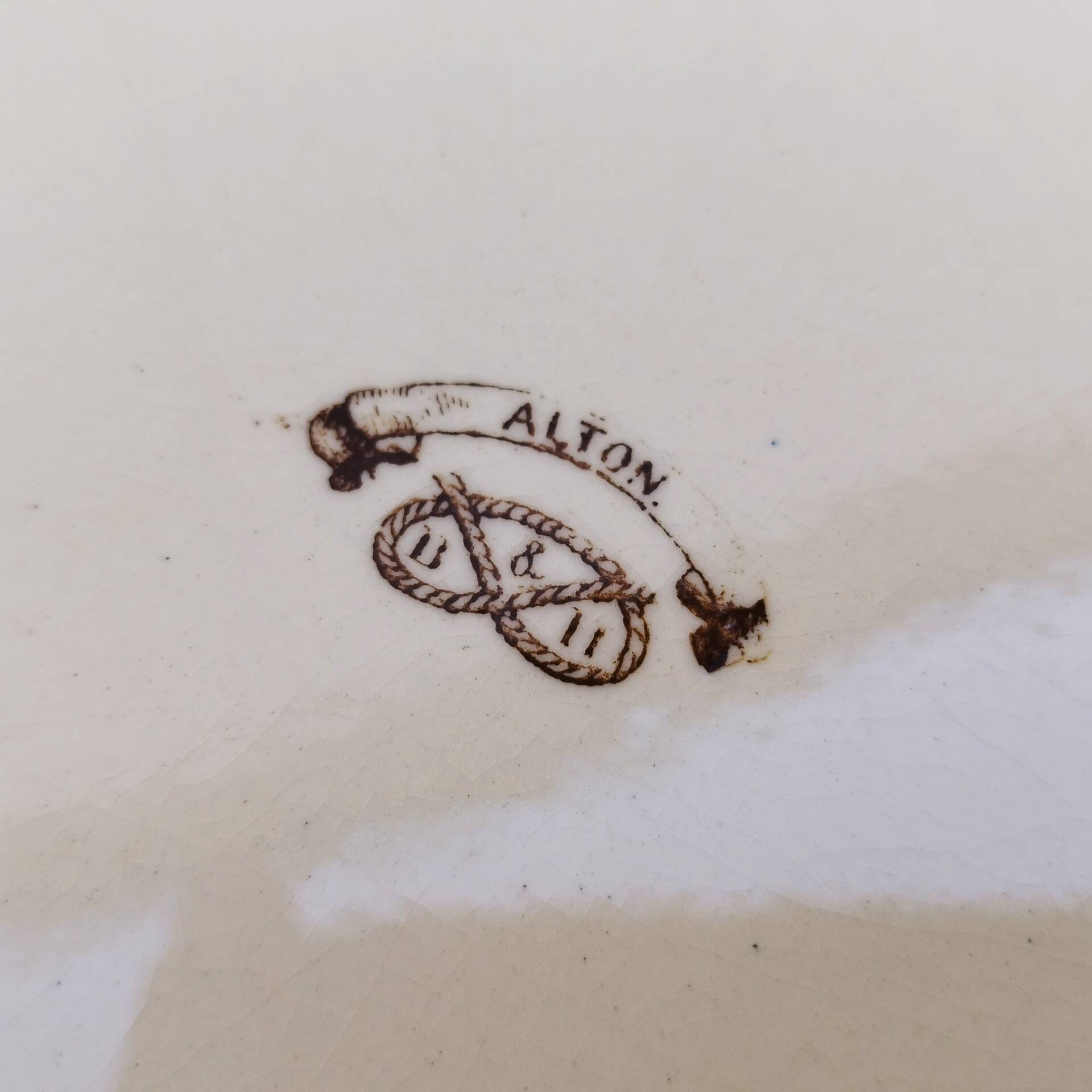 Large oval iron earthenware dish Alton English earthenware