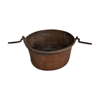 Former copper cauldron XIX