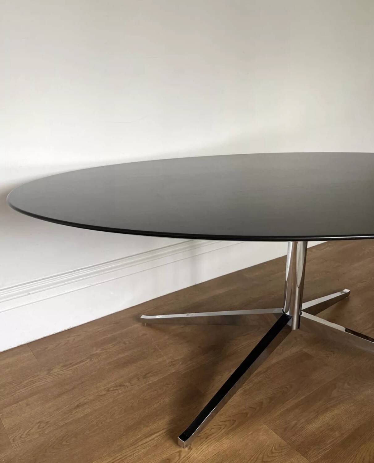 Knoll table 198