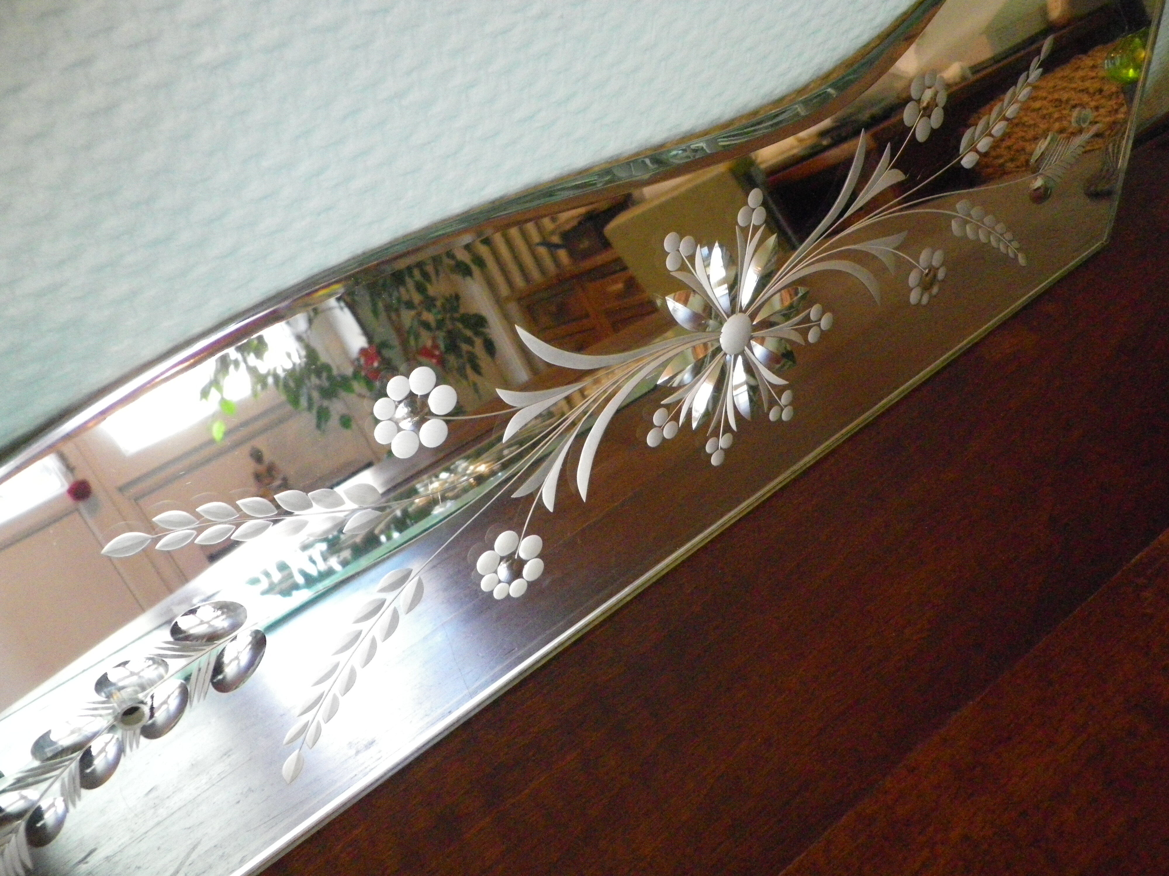 Double Venetian mirror, asymmetrical, beveled