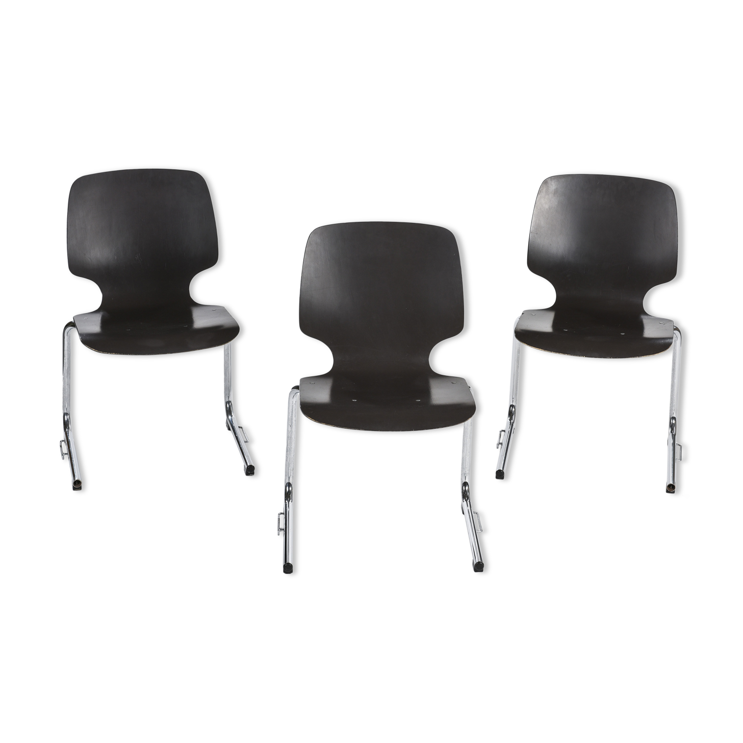 Suite of 3 stackable armchairs model pagholz, flottoto