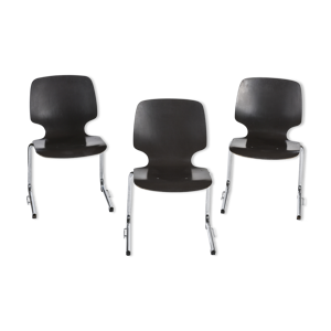suite de 3 fauteuils empilables modèle pagholz , flottoto