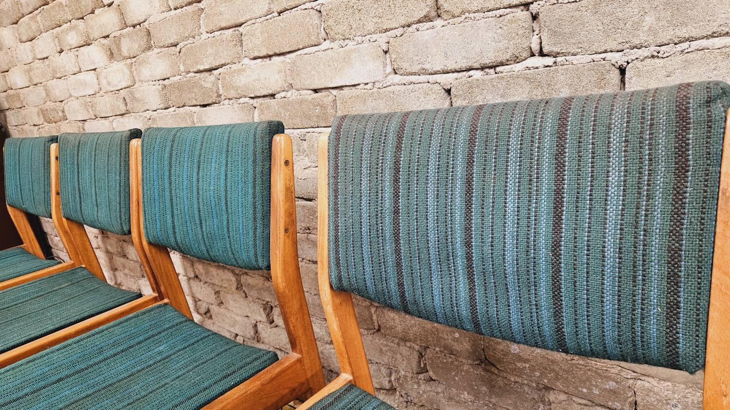 Set of 4 Scandinavian chairs 1960